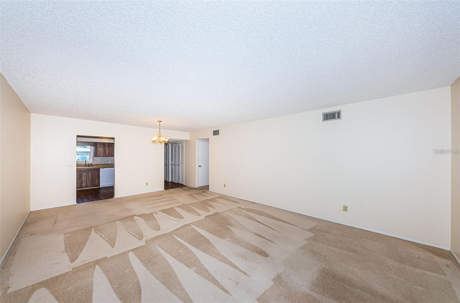 Image 5 of 52 For 2295 Americus Boulevard E 29