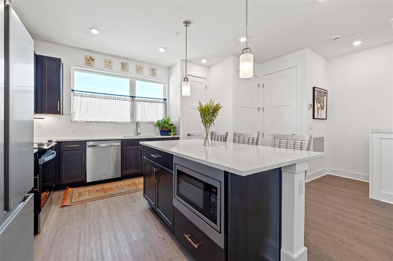 Image 13 of 38 For 320 15th Street N