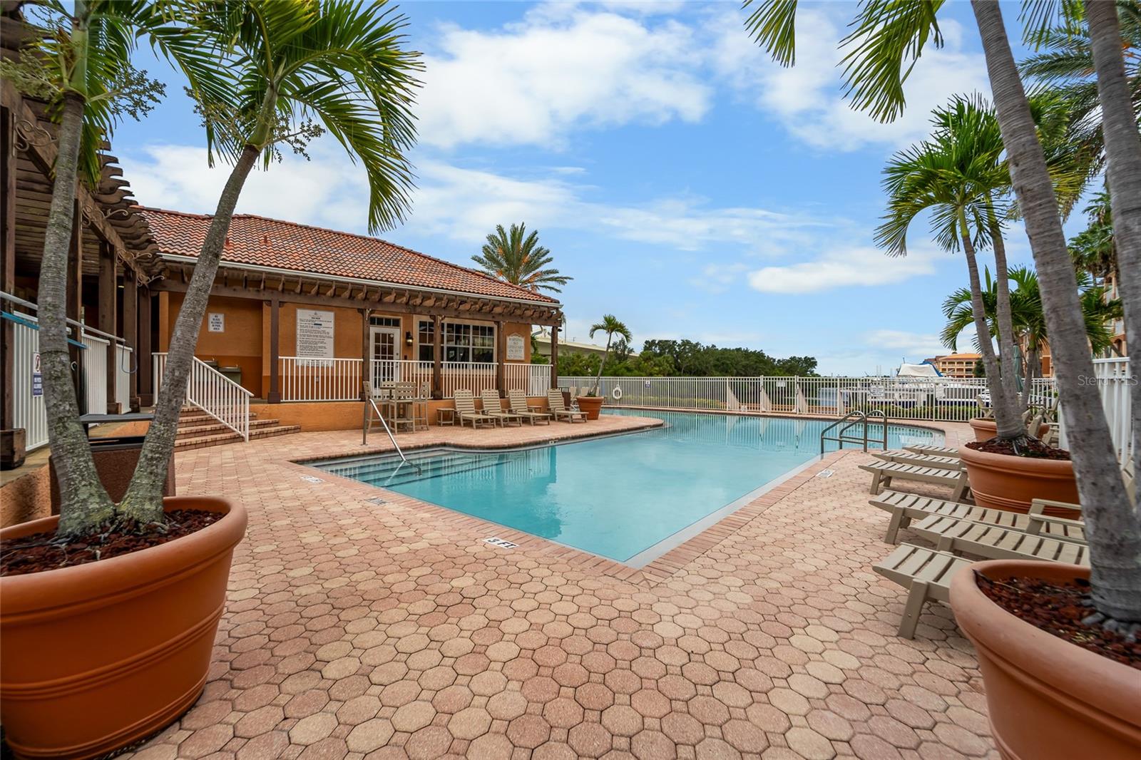 Image 18 of 21 For 5000 Culbreath Key Way 1-118
