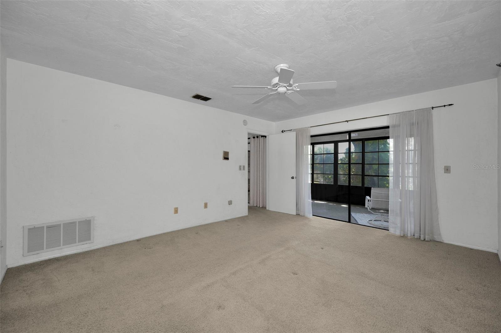 Image 32 of 65 For 2480 Treemont Way