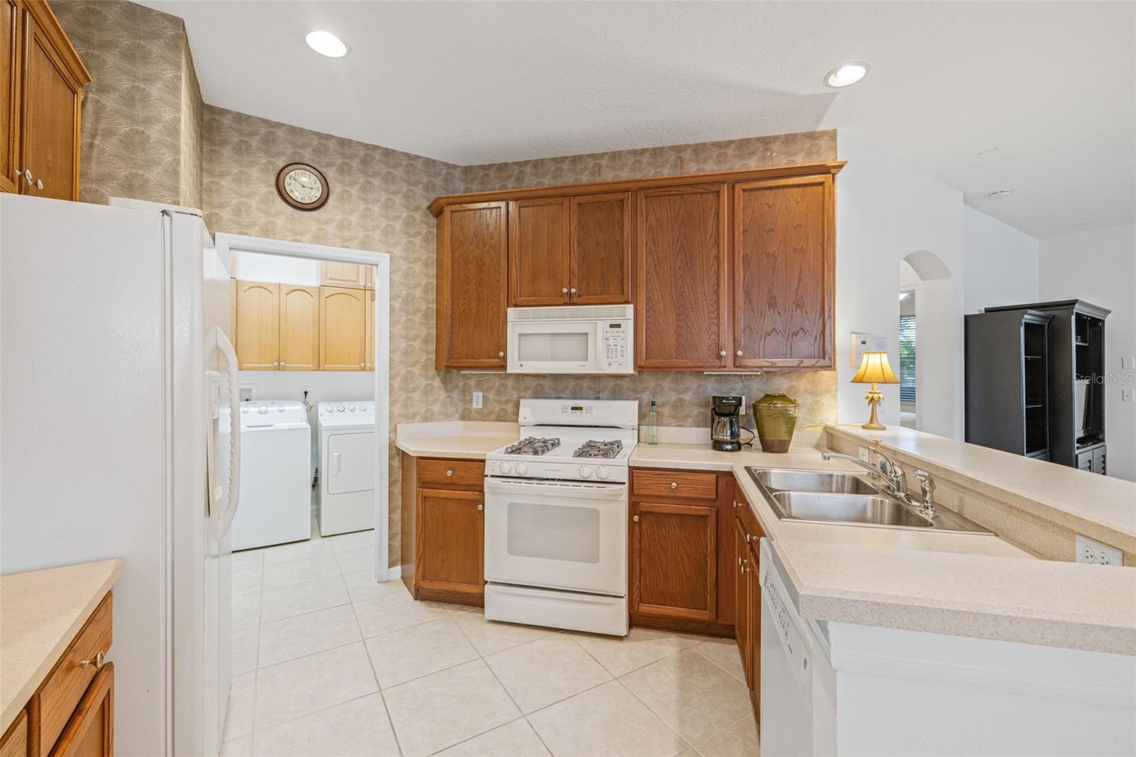 Image 10 of 30 For 1226 Huntington Greens Drive