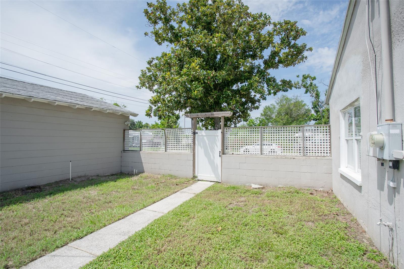 Image 22 of 36 For 1231 48th Street N