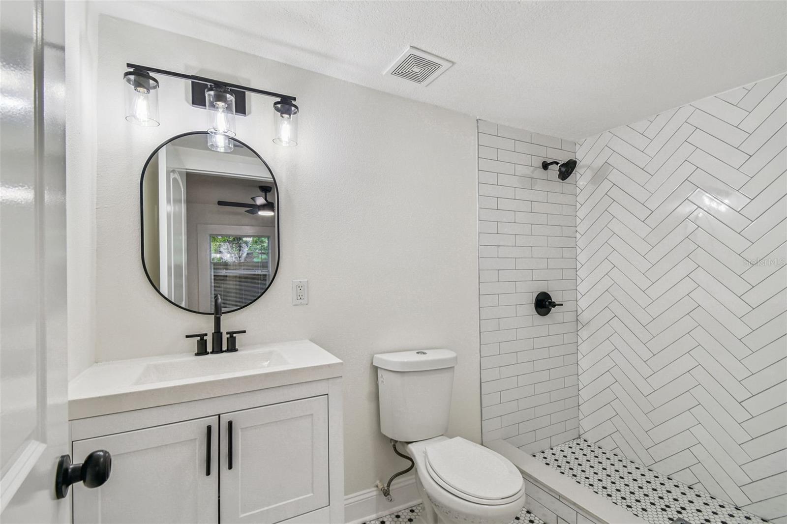 Image 15 of 26 For 2302 Idlewild Avenue