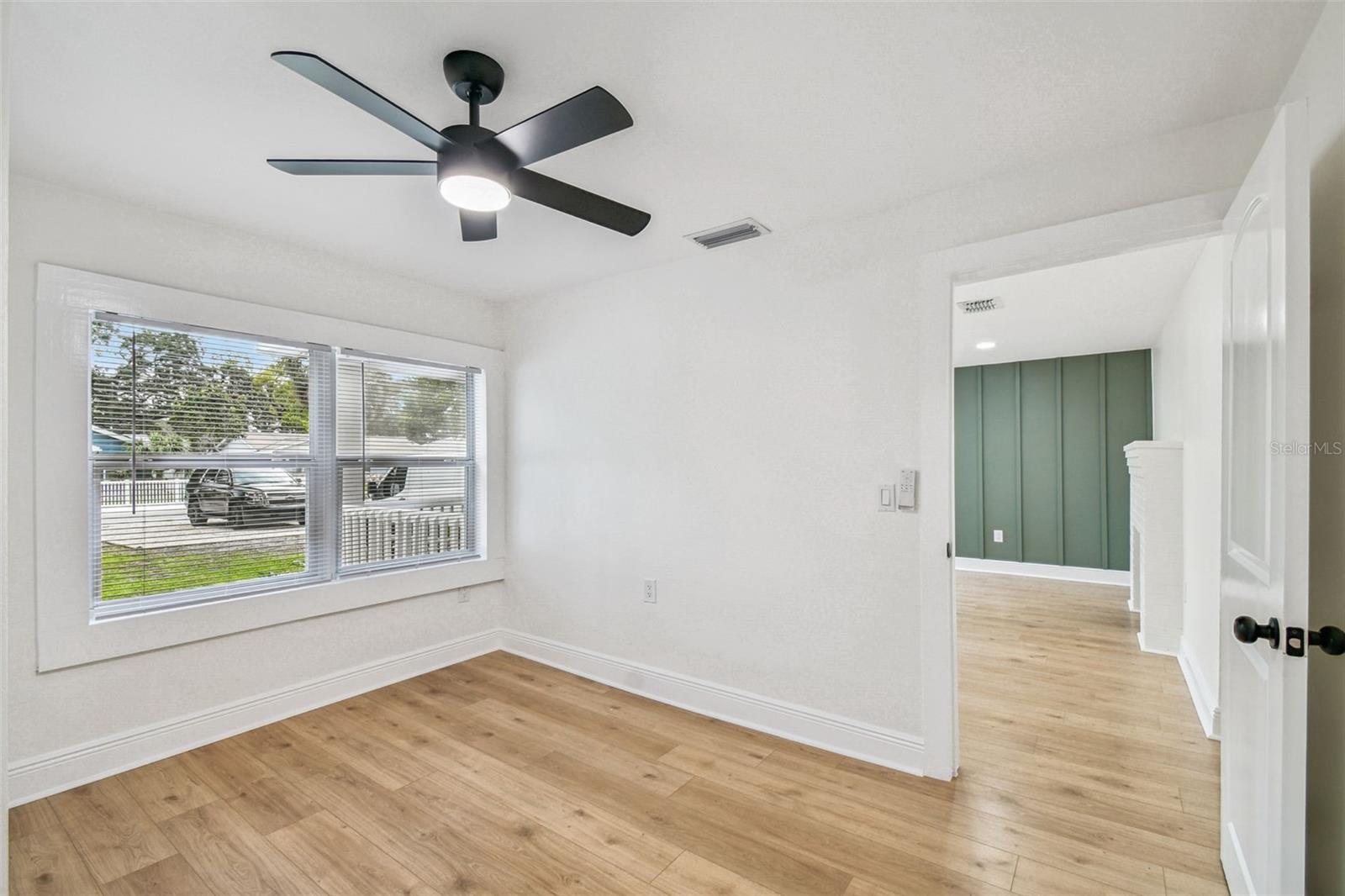 Image 19 of 26 For 2302 Idlewild Avenue