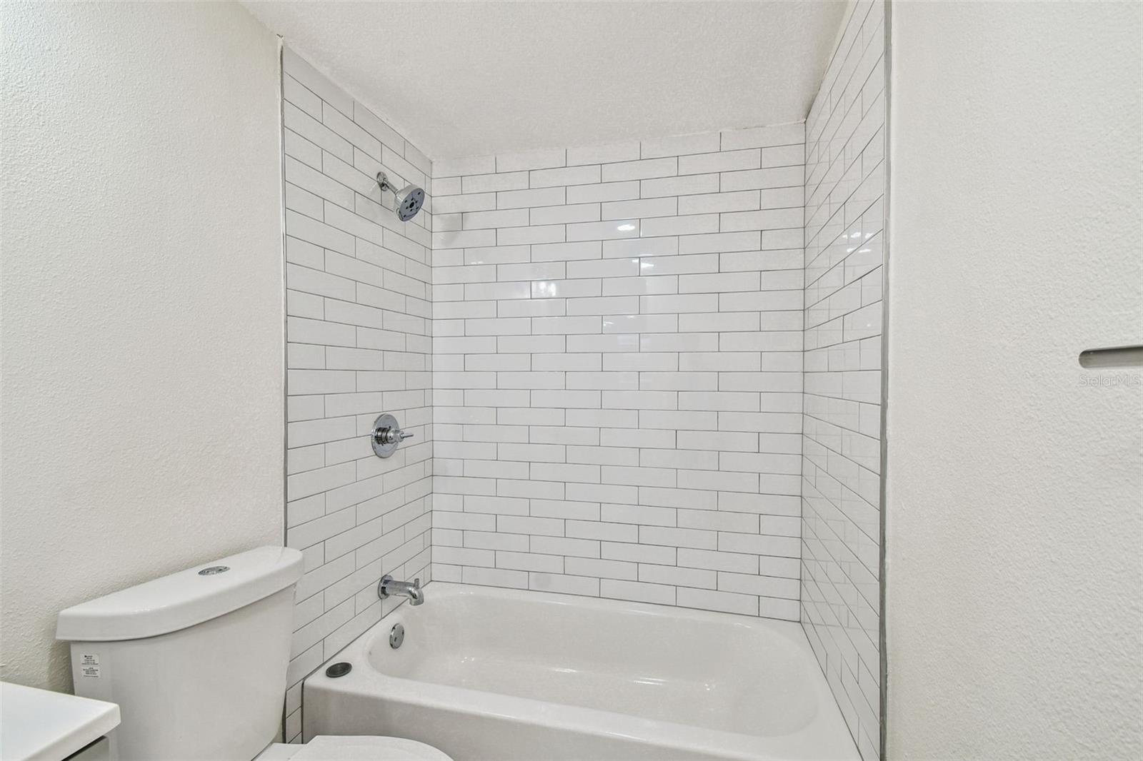 Image 21 of 26 For 2302 Idlewild Avenue