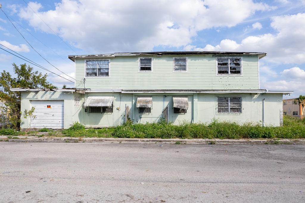 Image 29 of 44 For 857 Avenue C Place