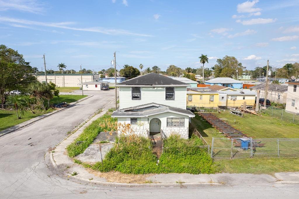 Image 7 of 44 For 857 Avenue C Place