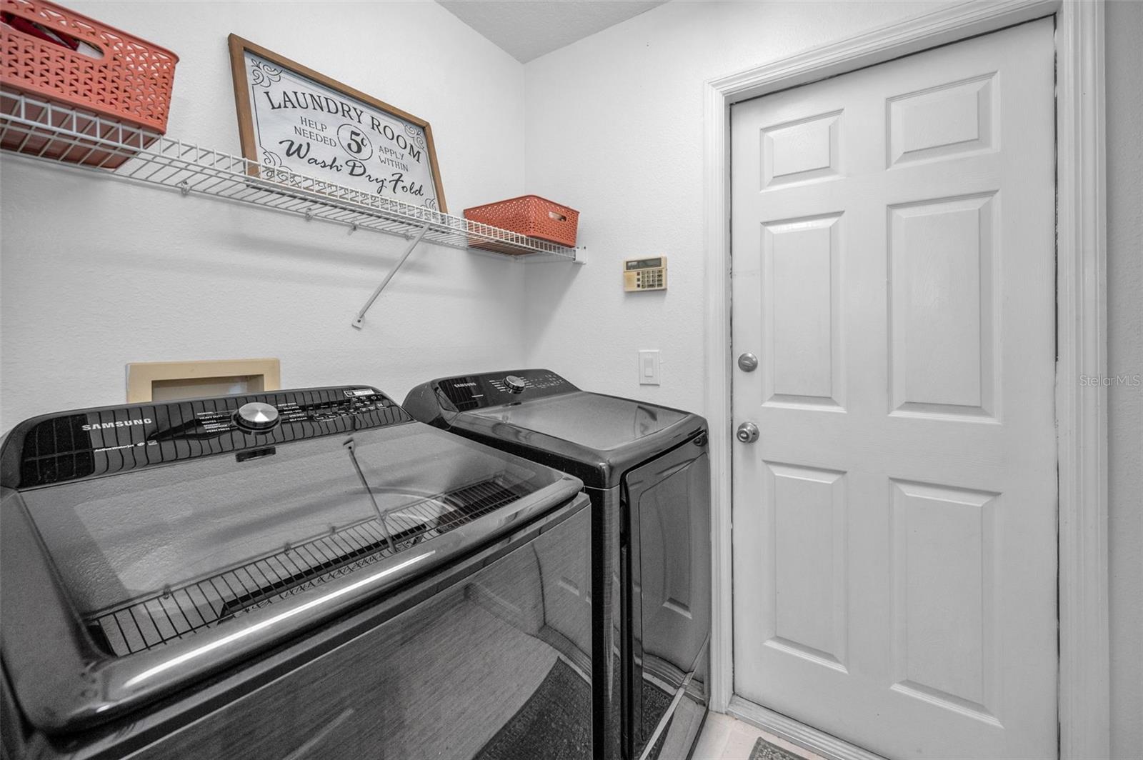 Image 37 of 81 For 3853 Sunrise Lane