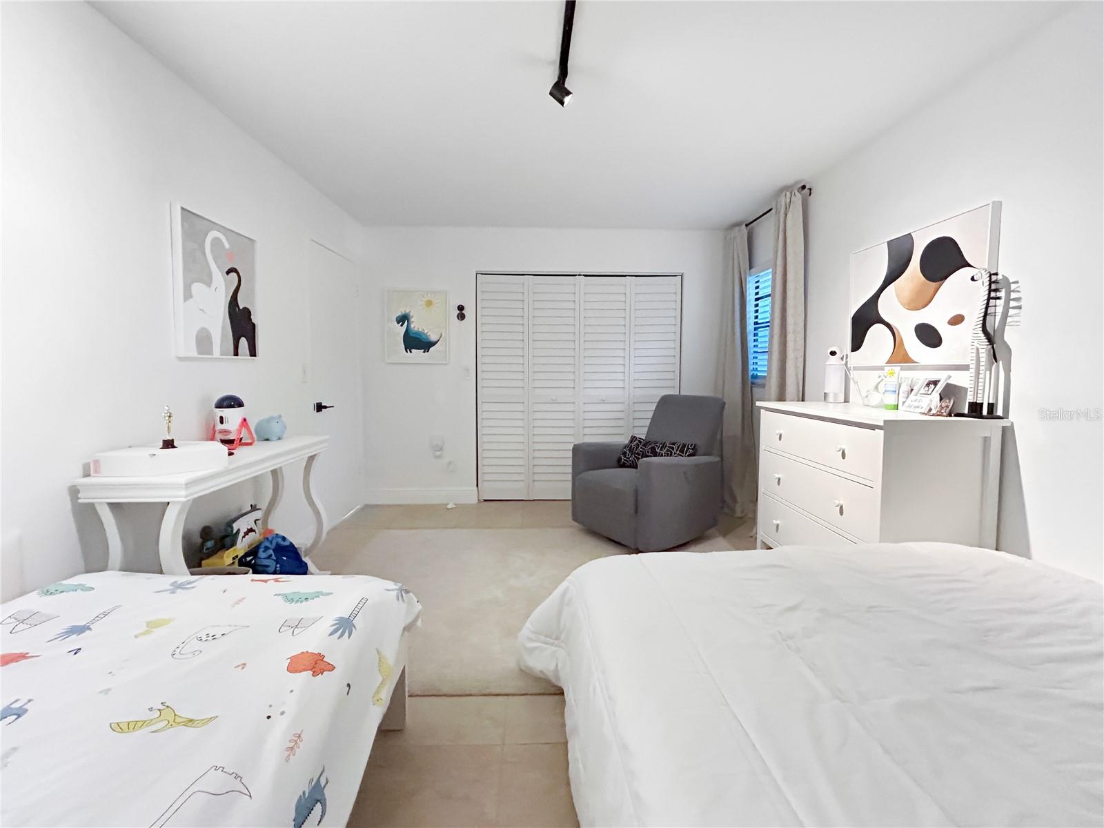 Image 35 of 38 For 1753 Belleair Forest Drive E4