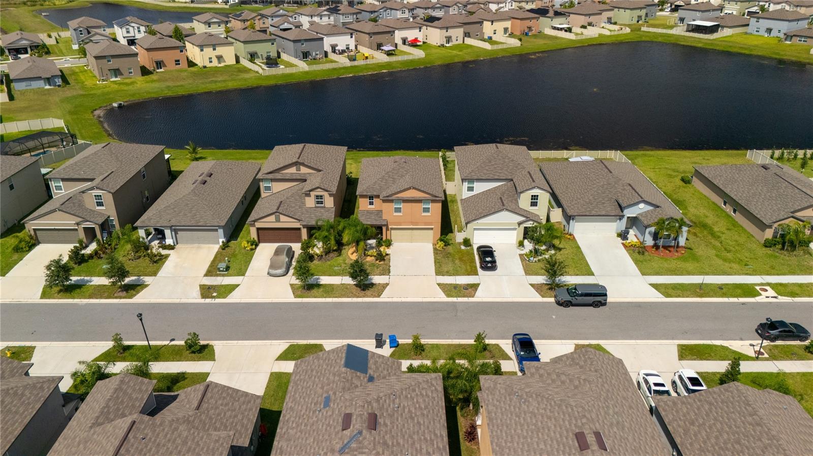 Image 13 of 46 For 5545 Blue Azure Drive