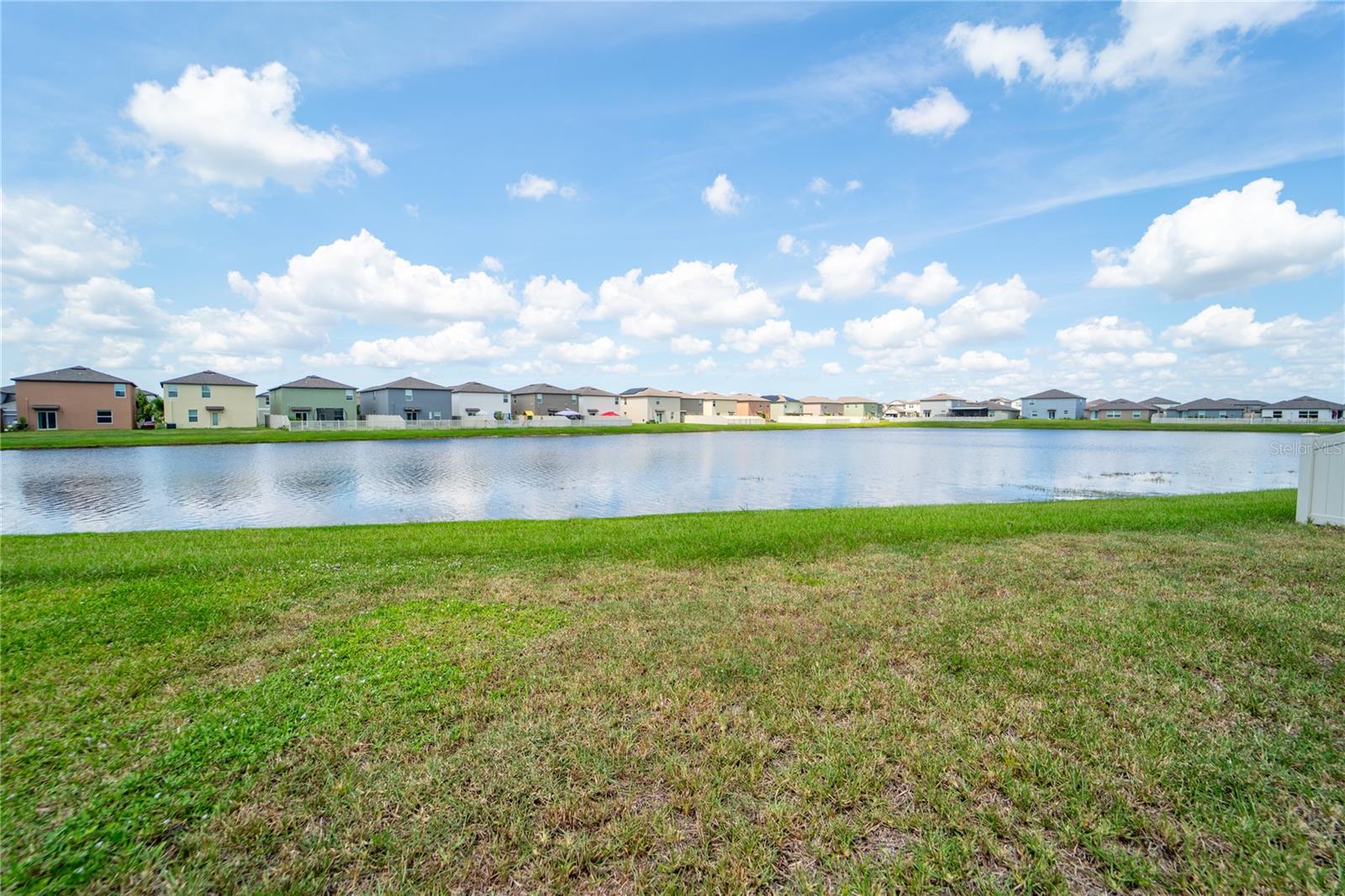 Image 18 of 46 For 5545 Blue Azure Drive