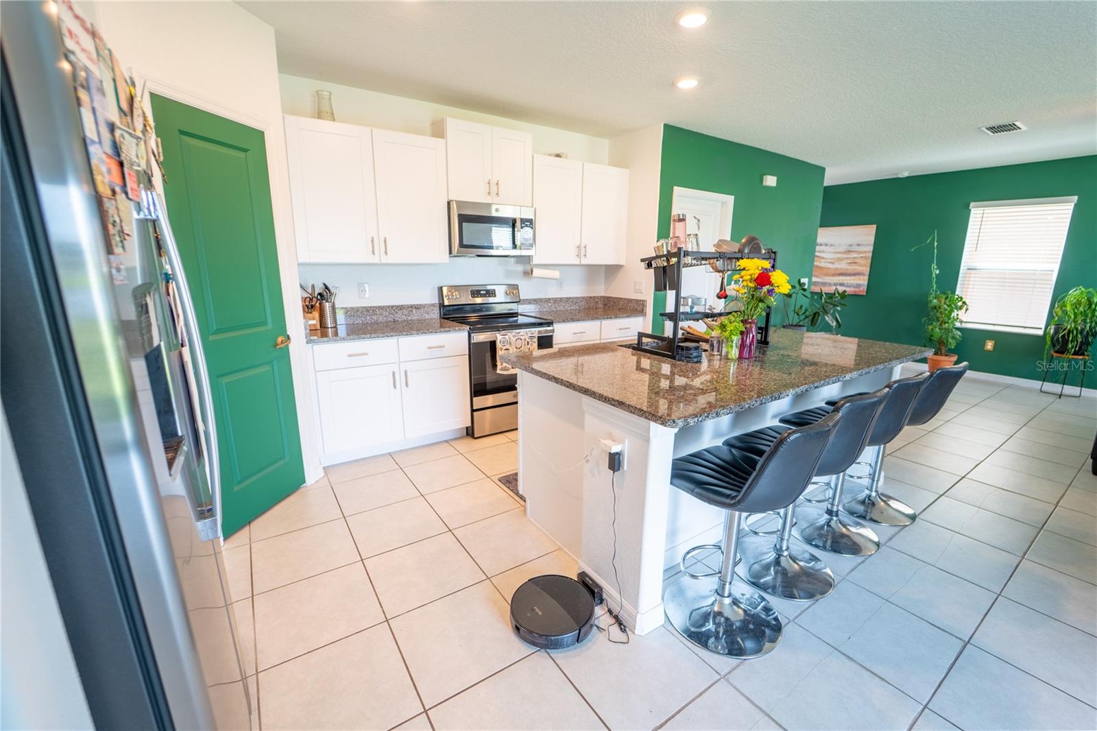 Image 23 of 46 For 5545 Blue Azure Drive