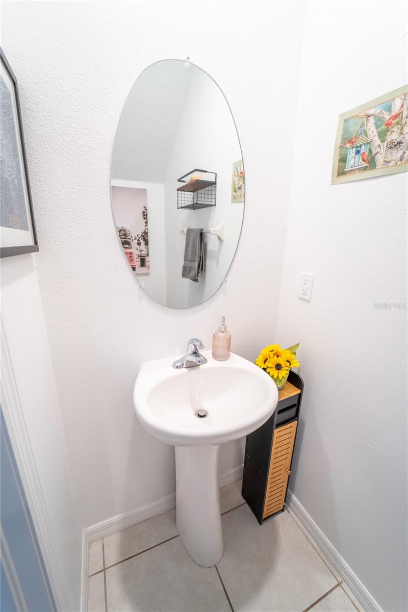 Image 32 of 46 For 5545 Blue Azure Drive