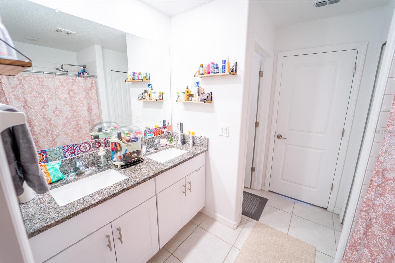 Image 36 of 46 For 5545 Blue Azure Drive