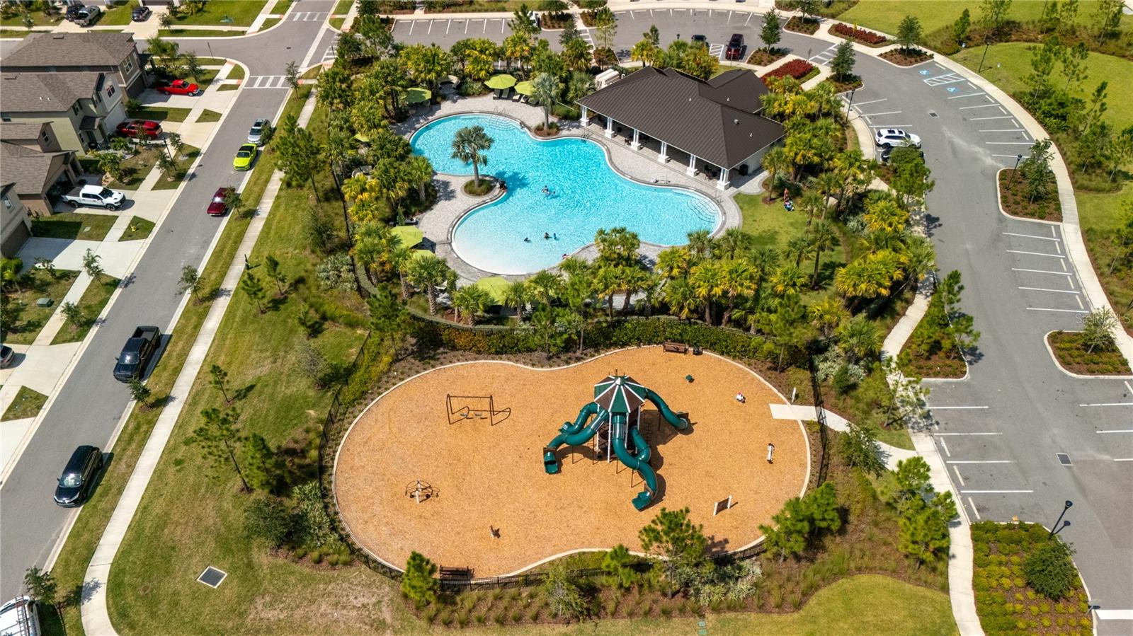 Image 7 of 46 For 5545 Blue Azure Drive