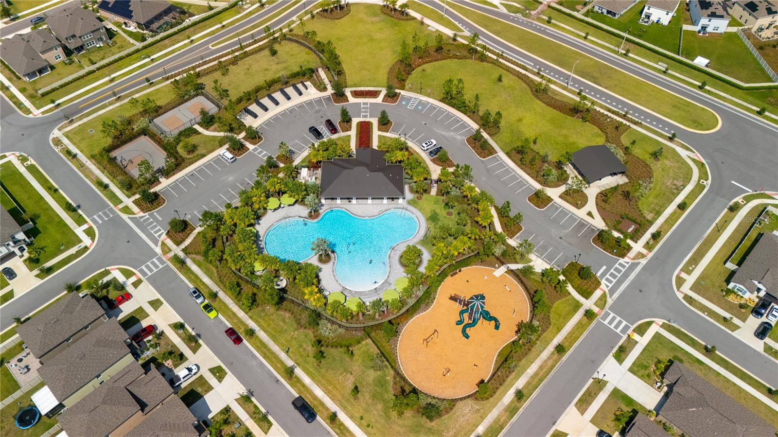 Image 8 of 46 For 5545 Blue Azure Drive