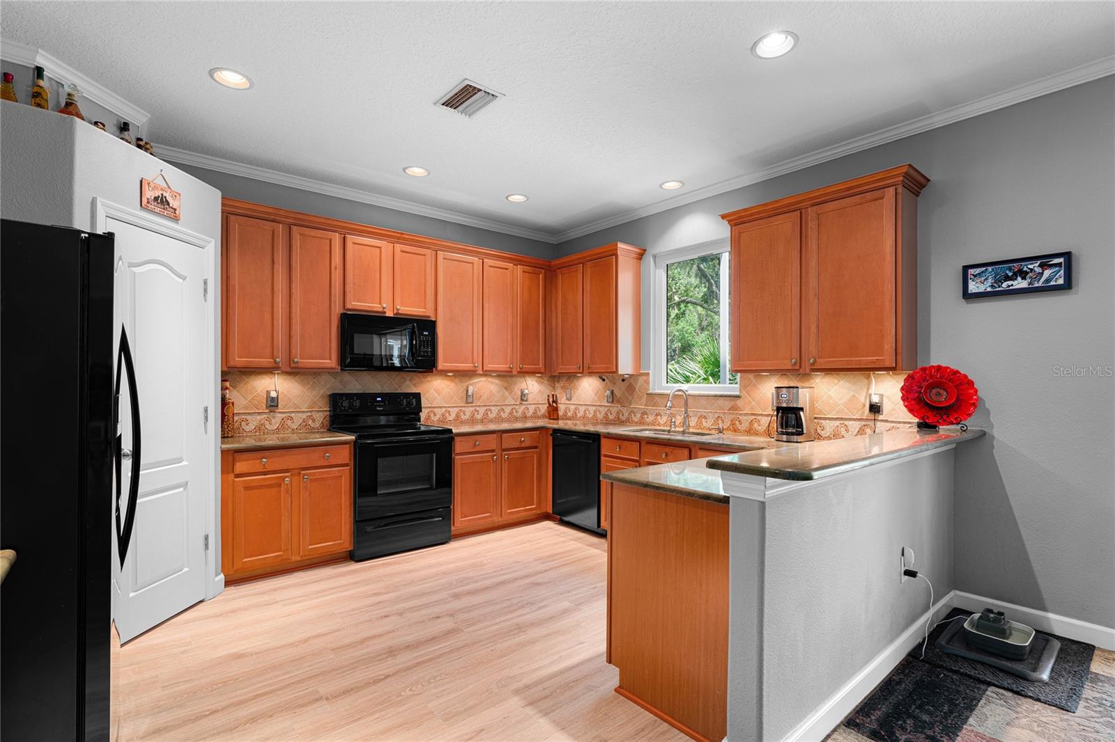 Image 18 of 54 For 19135 Cypress Green Drive