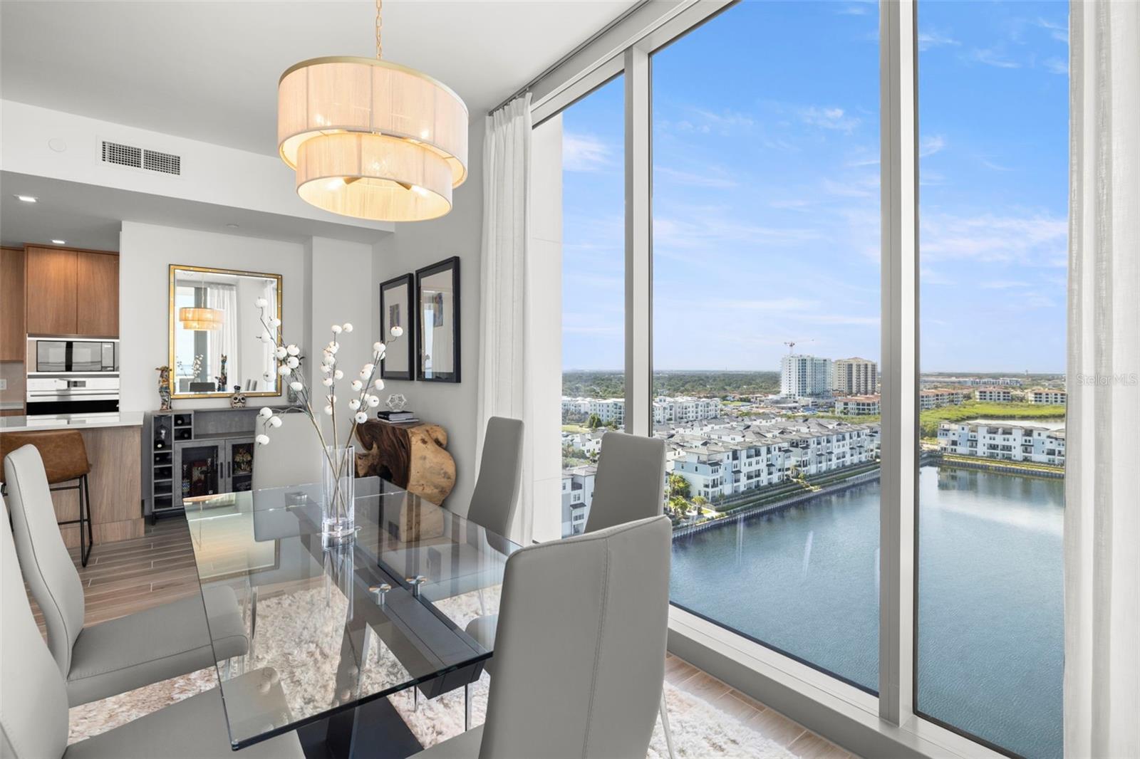 Listing photo id 14 for 5120 Marina Way 12003