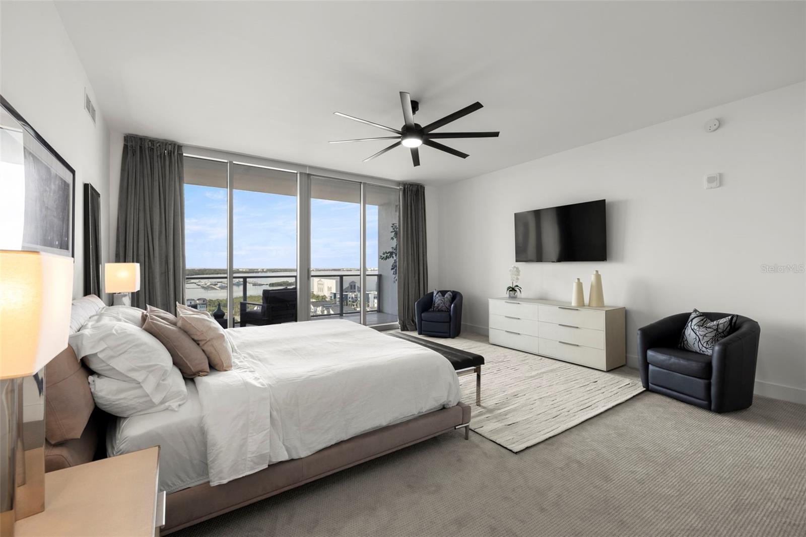 Listing photo id 23 for 5120 Marina Way 12003