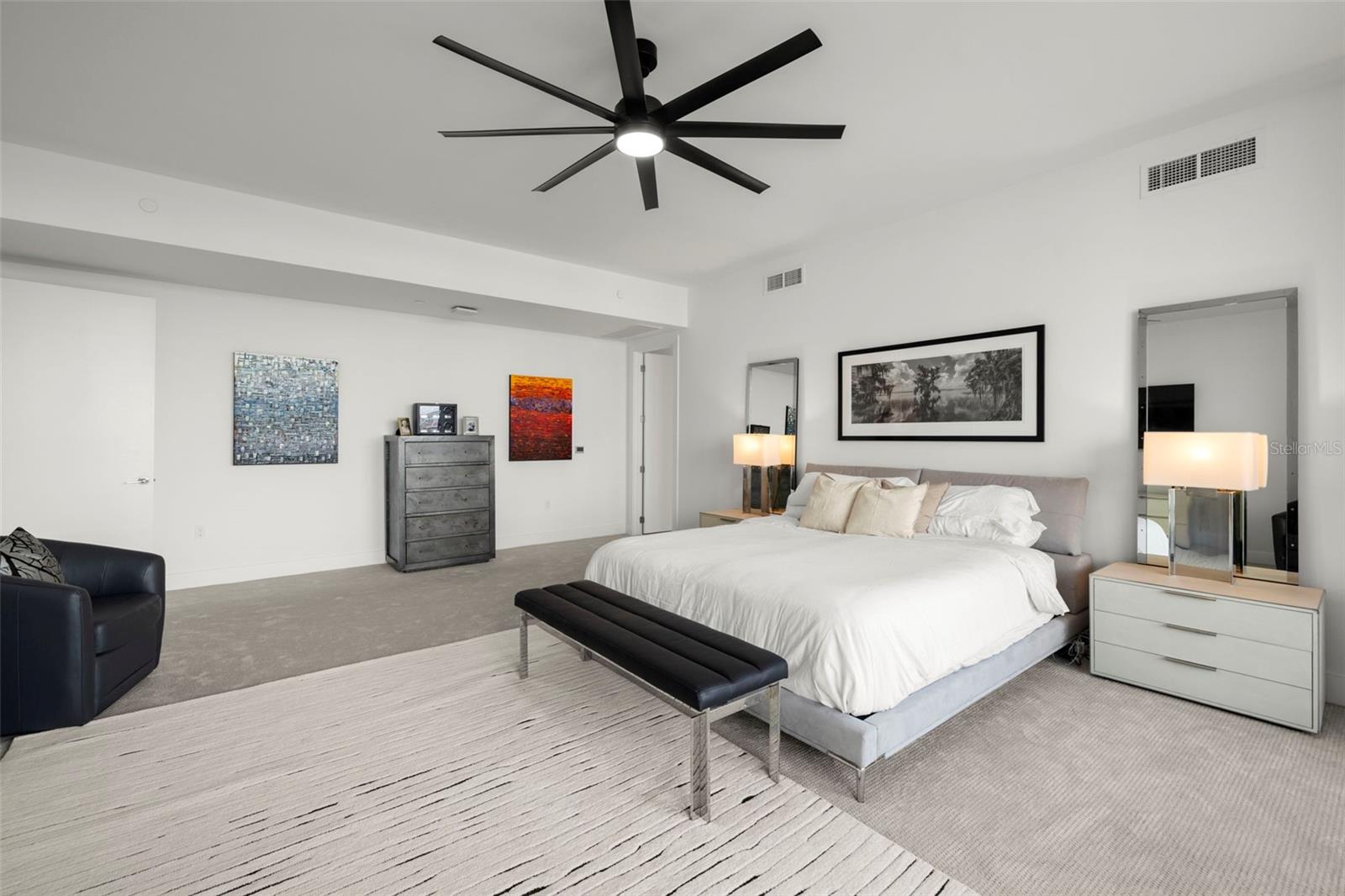 Listing photo id 24 for 5120 Marina Way 12003