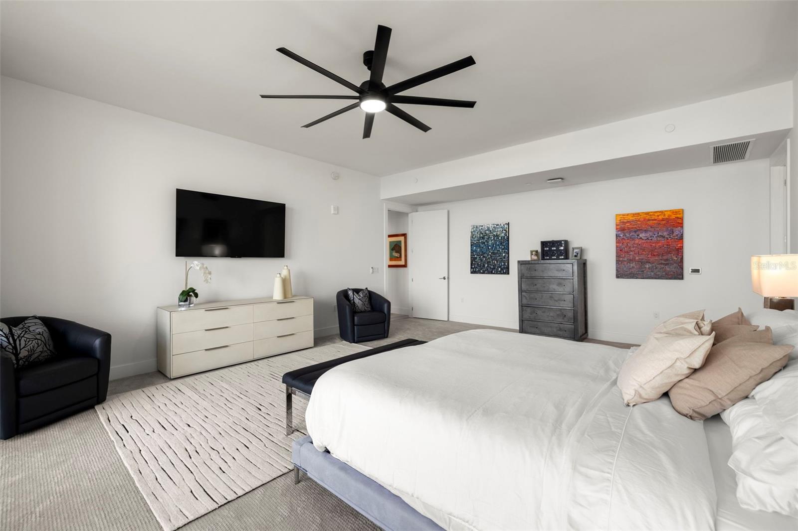 Listing photo id 25 for 5120 Marina Way 12003