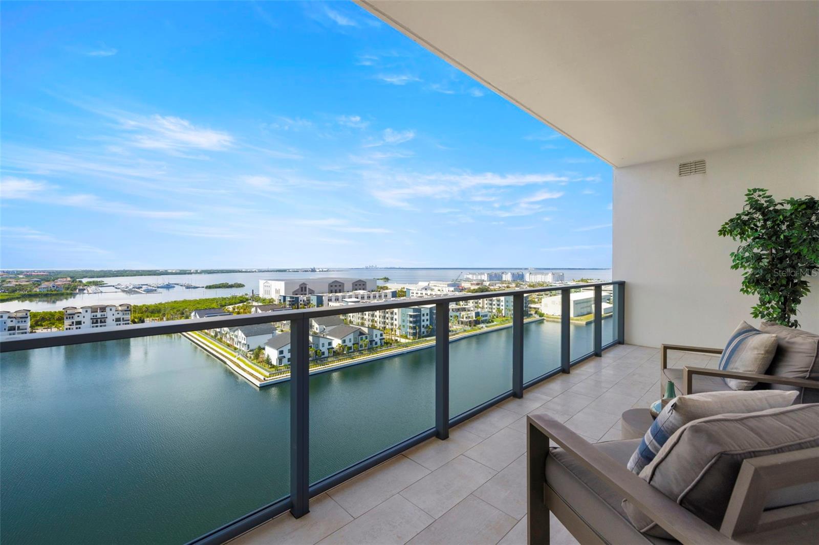 Listing photo id 50 for 5120 Marina Way 12003