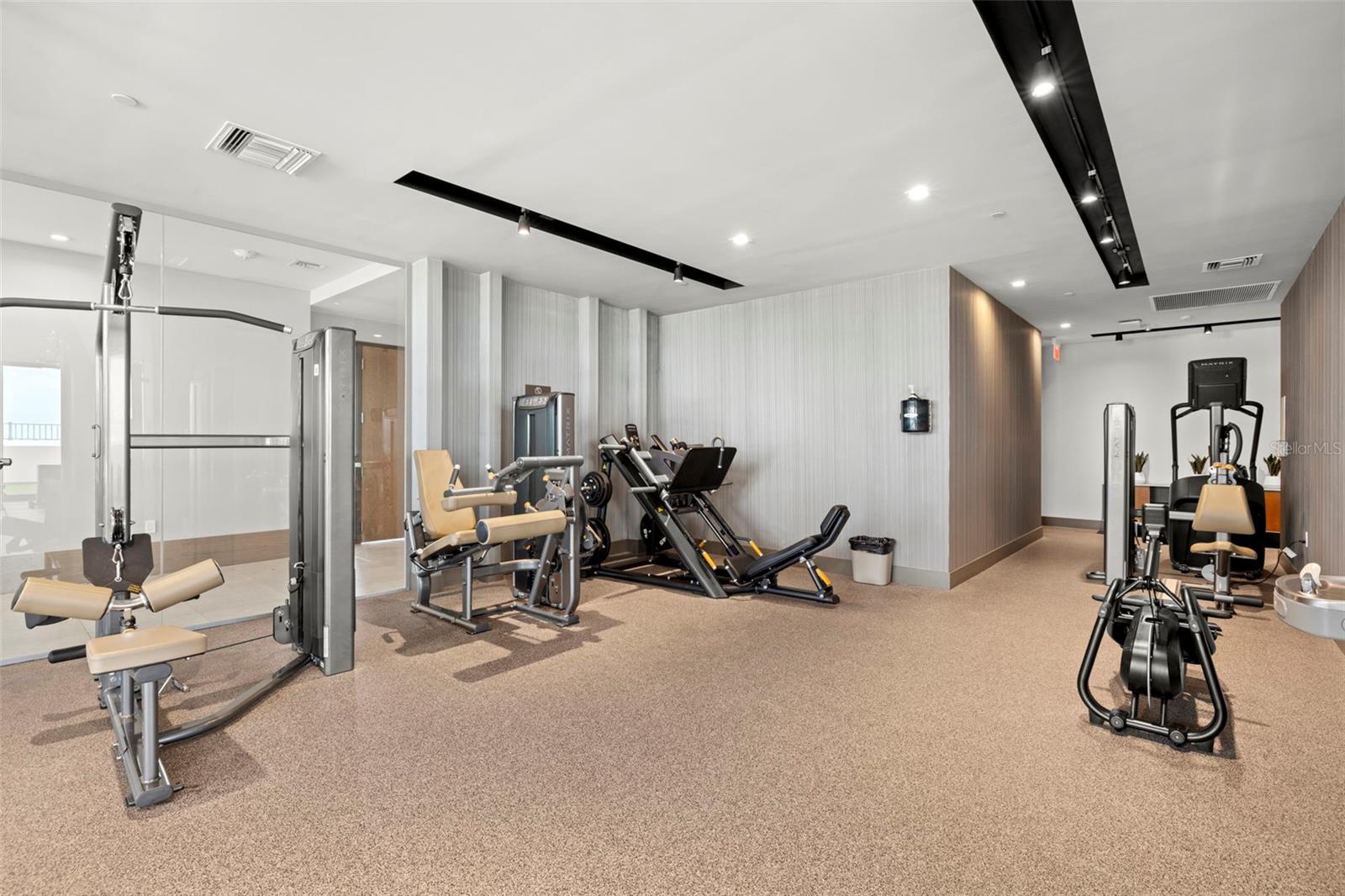 Listing photo id 60 for 5120 Marina Way 12003