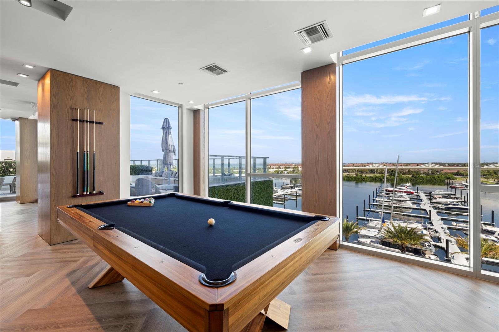 Listing photo id 64 for 5120 Marina Way 12003