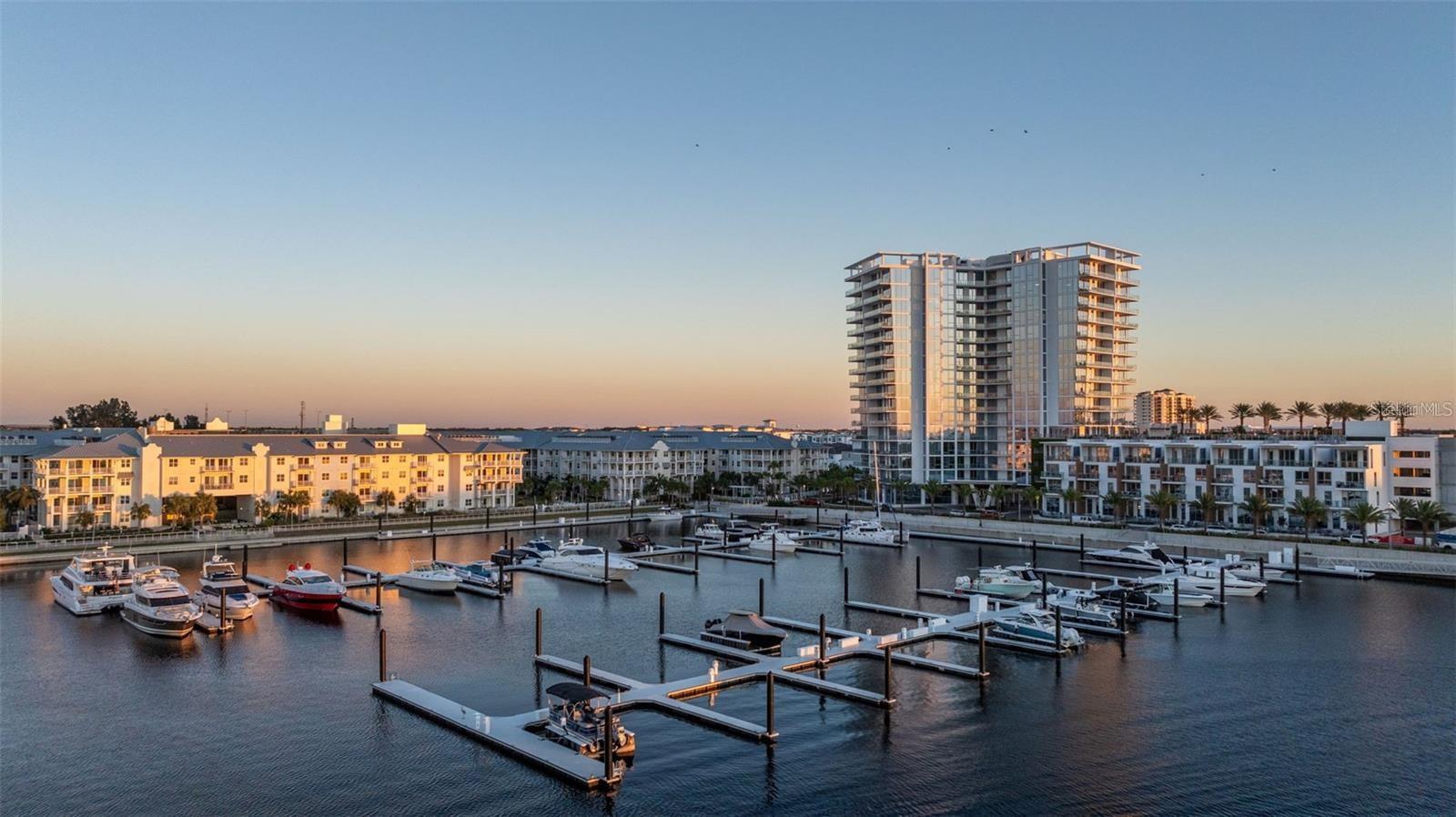 Listing photo id 77 for 5120 Marina Way 12003