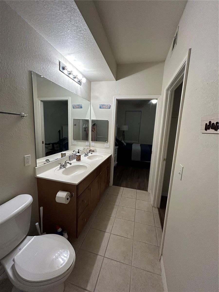 Image 21 of 32 For 2253 16th Terrace 1