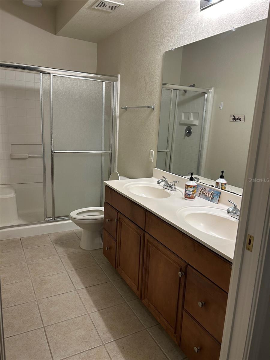 Image 22 of 32 For 2253 16th Terrace 1