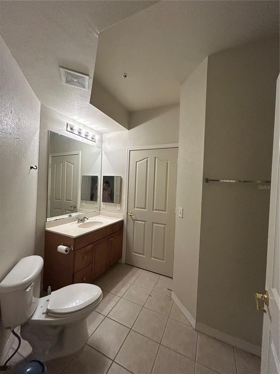 Image 23 of 32 For 2253 16th Terrace 1