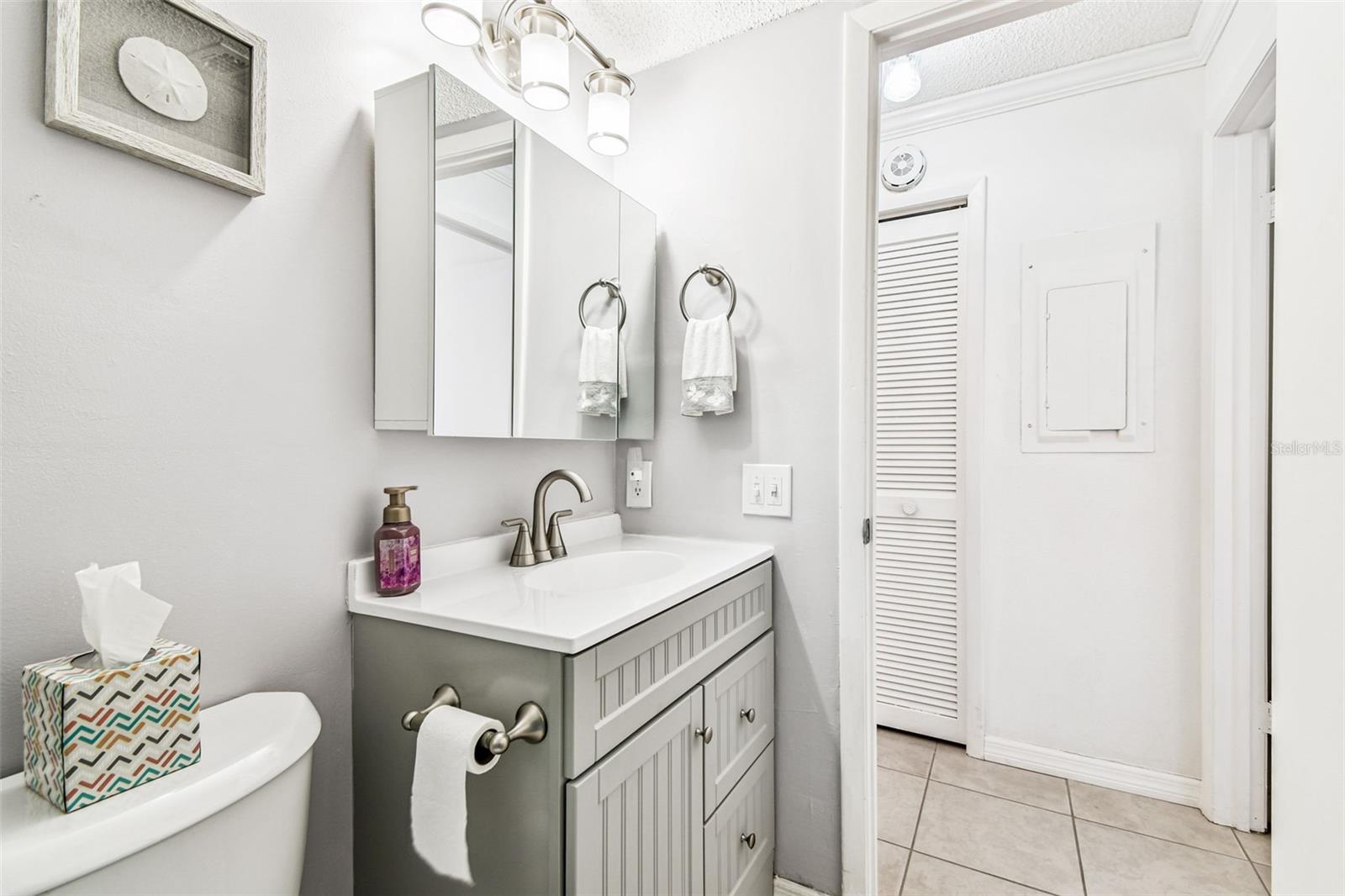 Image 24 of 41 For 4423 Pelorus Drive B