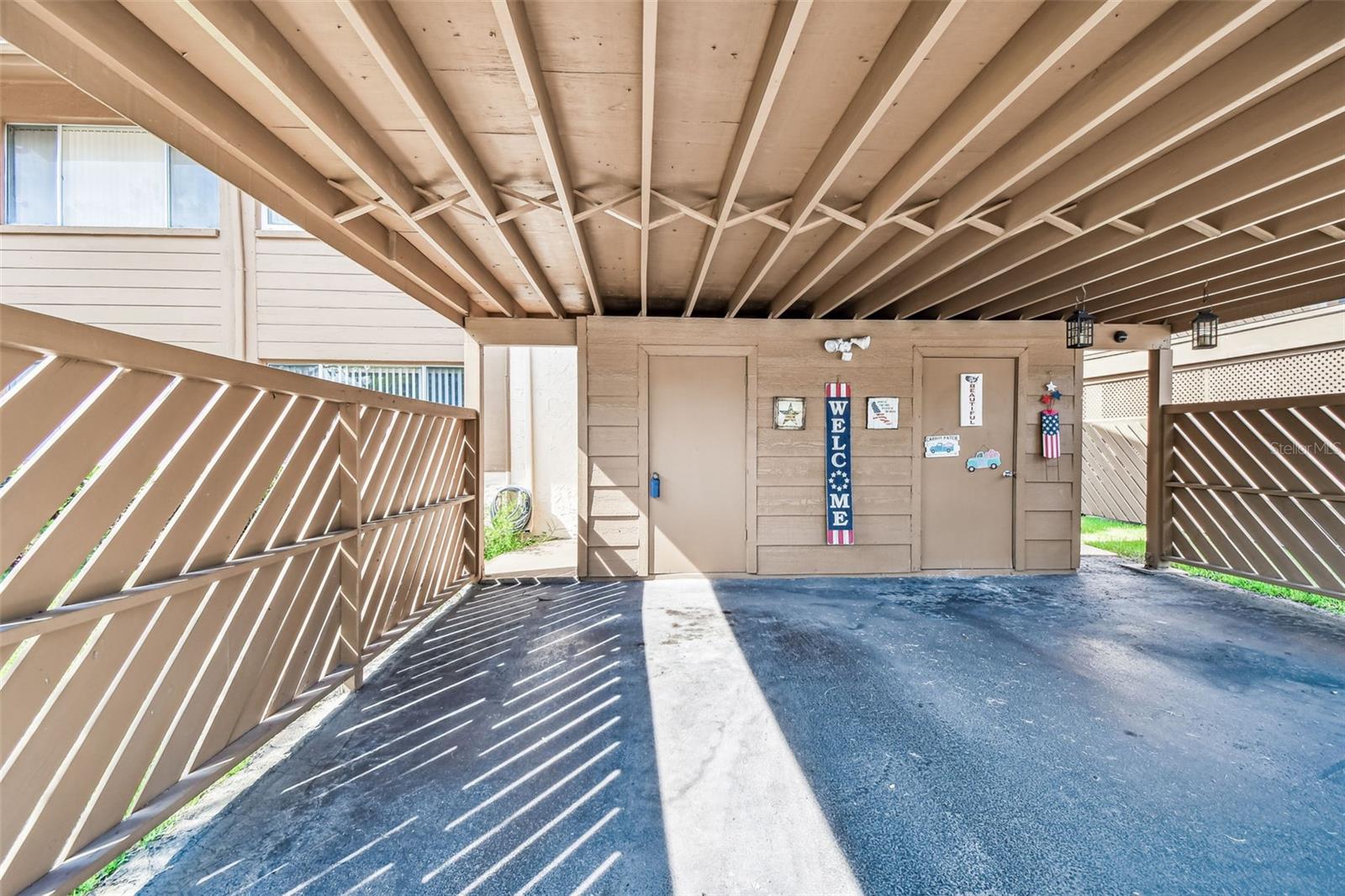 Image 27 of 41 For 4423 Pelorus Drive B