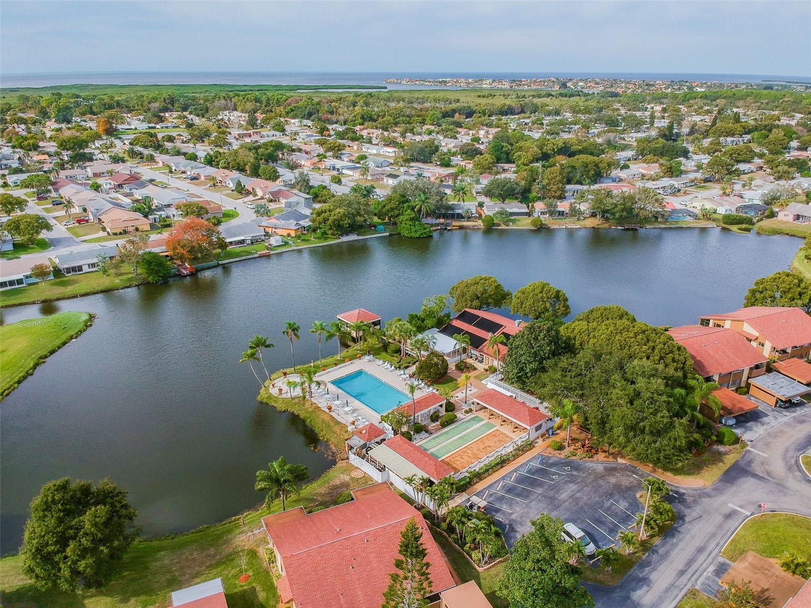 Image 30 of 41 For 4423 Pelorus Drive B