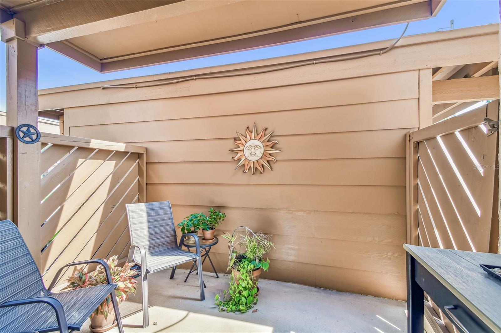 Image 5 of 41 For 4423 Pelorus Drive B