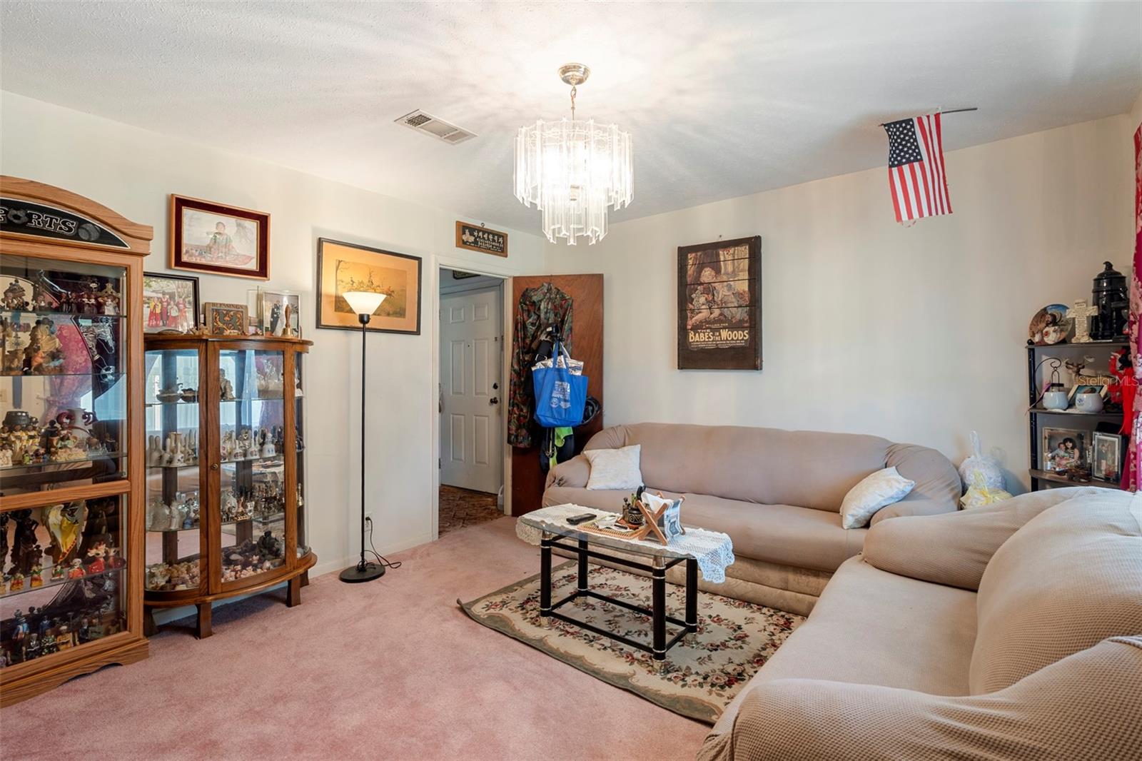 Image 4 of 26 For 1027 Watford Avenue