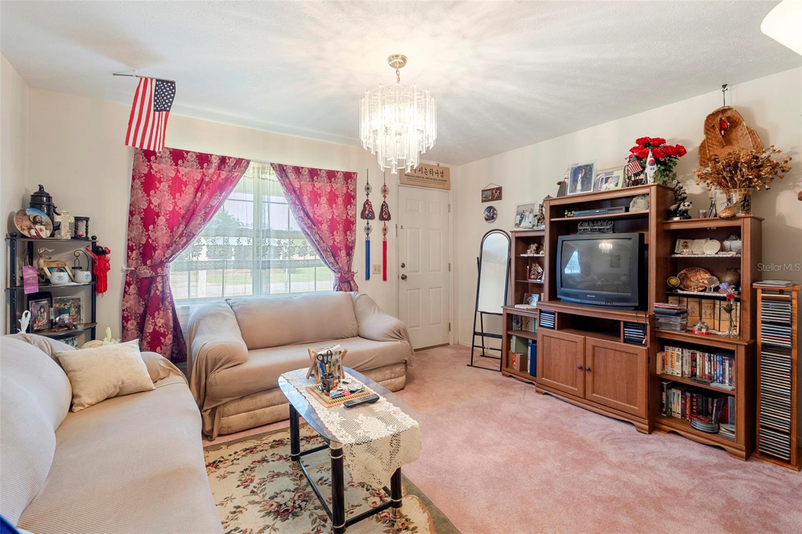 Image 5 of 26 For 1027 Watford Avenue
