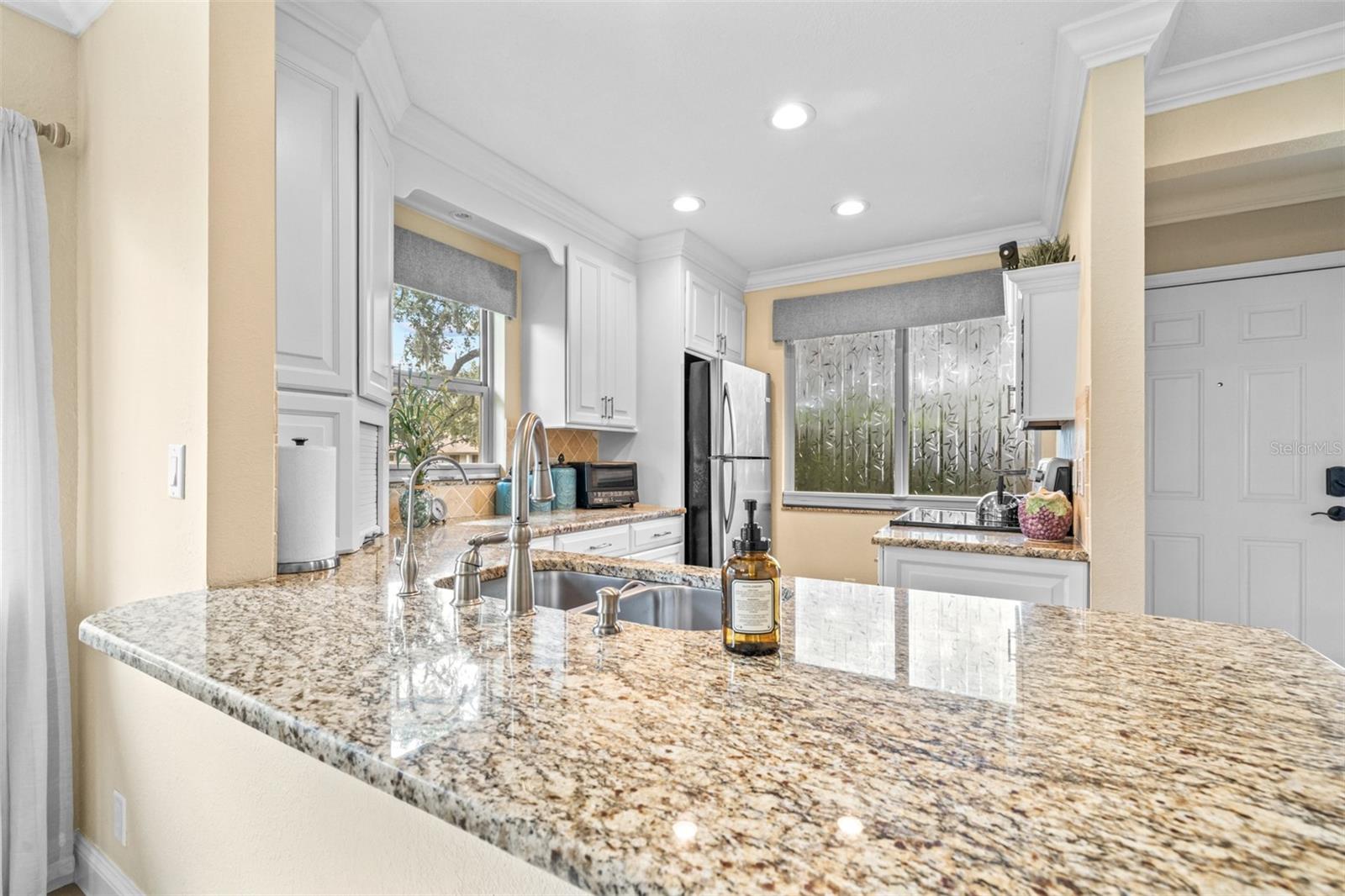 Image 11 of 47 For 2484 Laurelwood Drive C