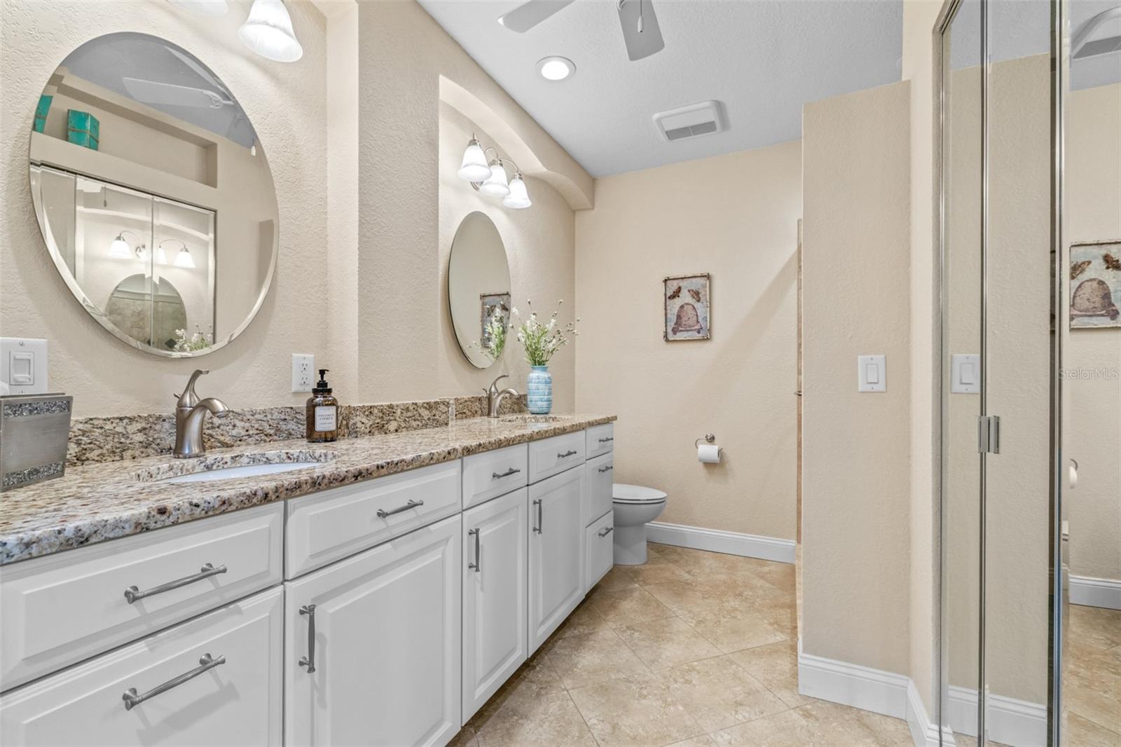 Image 28 of 47 For 2484 Laurelwood Drive C