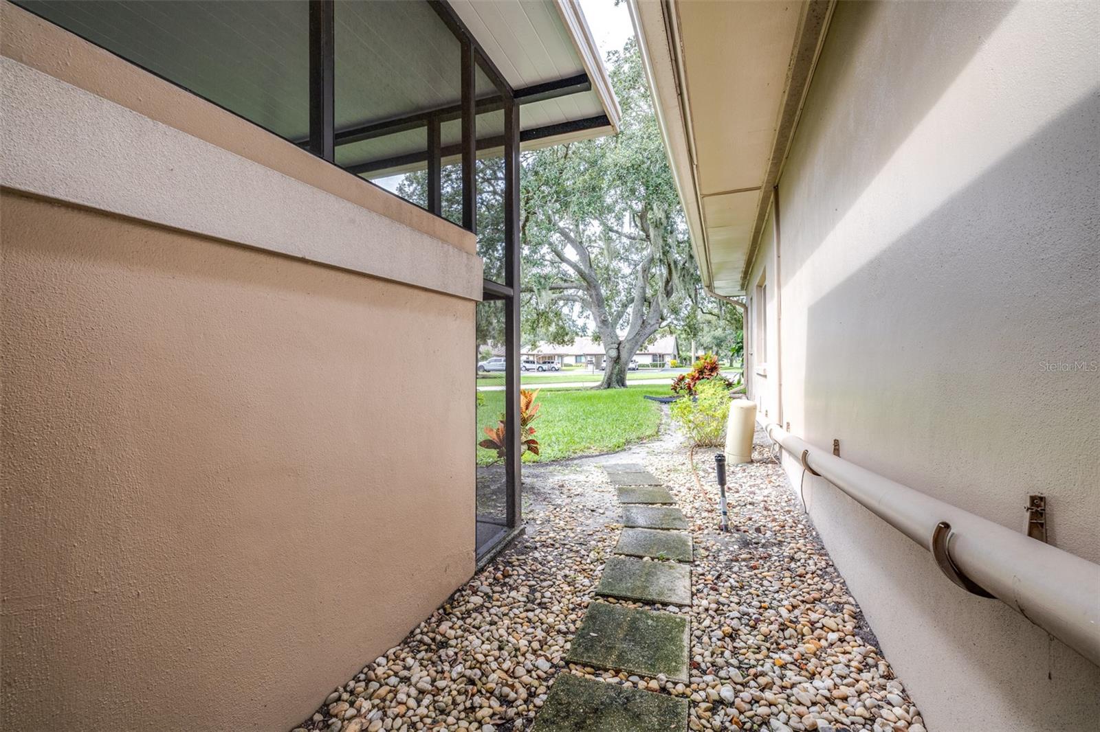 Image 39 of 47 For 2484 Laurelwood Drive C