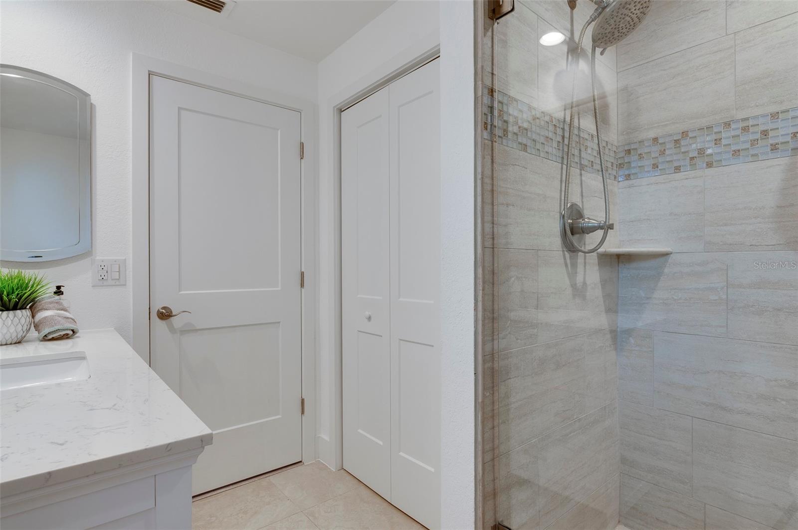 Image 25 of 41 For 8504 42nd Avenue N