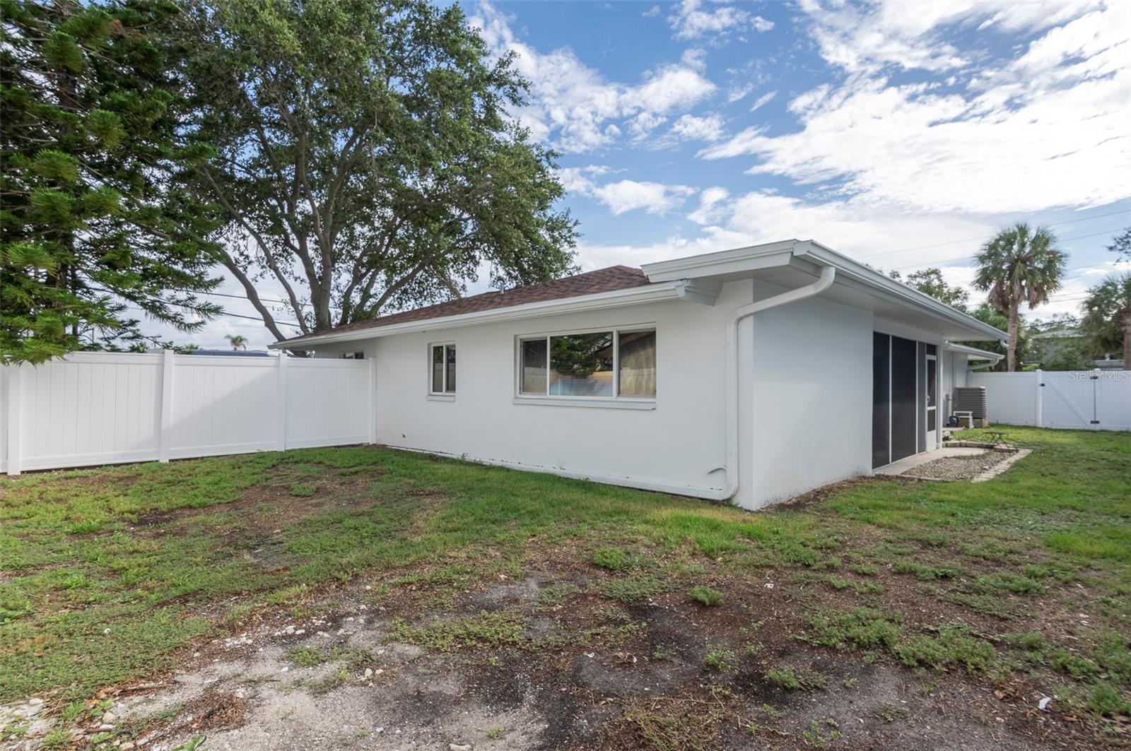 Image 32 of 41 For 8504 42nd Avenue N