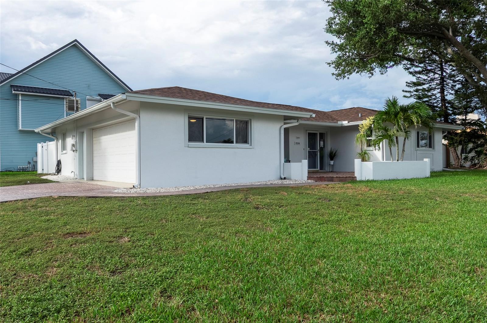 Image 38 of 41 For 8504 42nd Avenue N