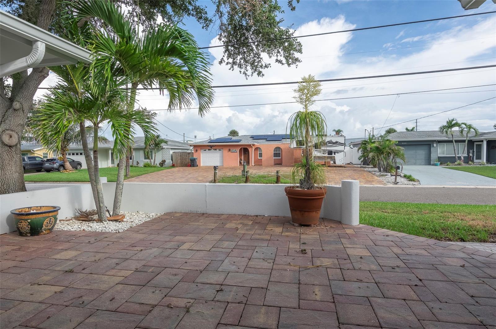 Image 5 of 41 For 8504 42nd Avenue N