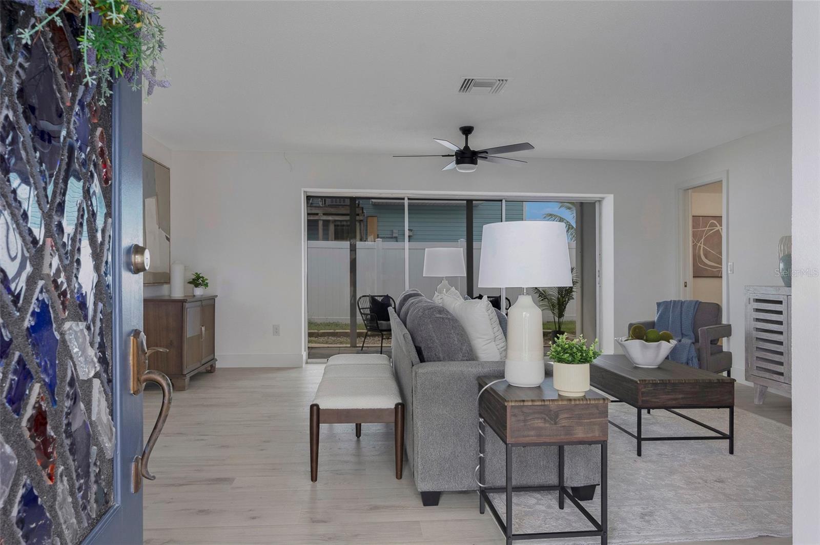 Image 6 of 41 For 8504 42nd Avenue N