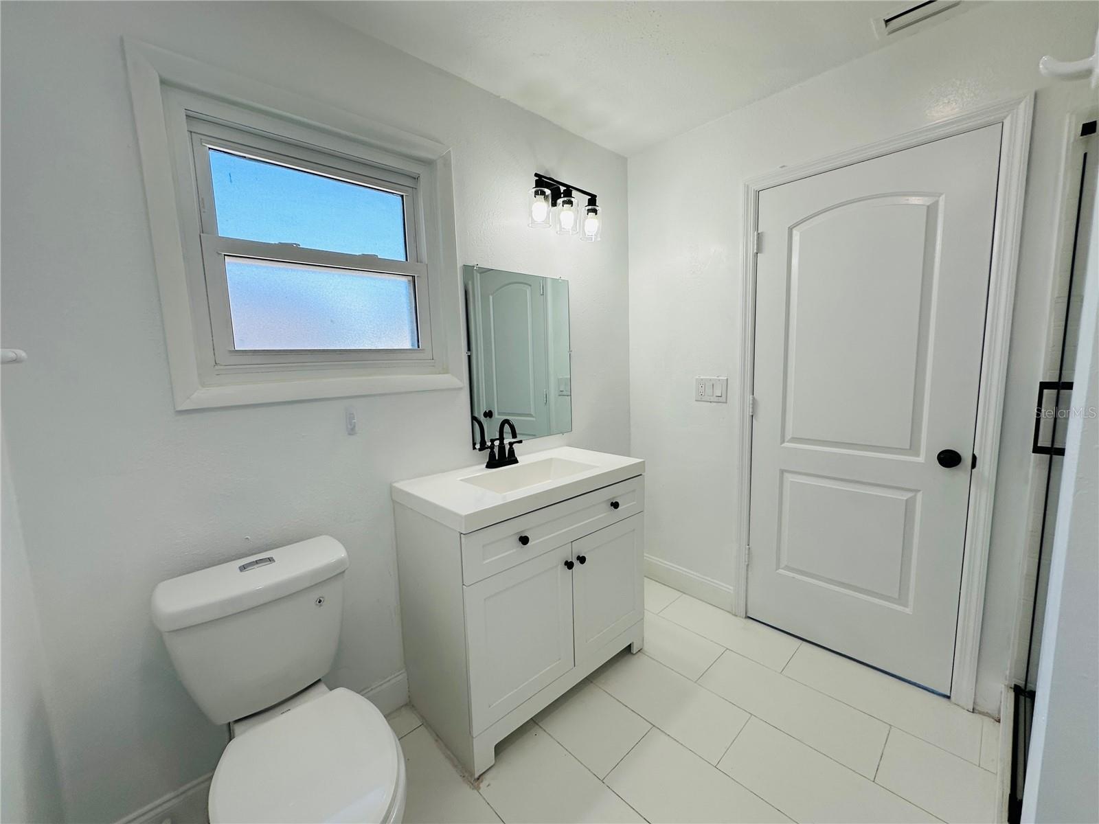 Image 22 of 27 For 1225 Bermuda Street