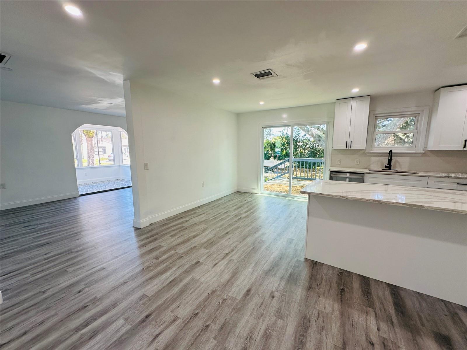 Image 3 of 27 For 1225 Bermuda Street