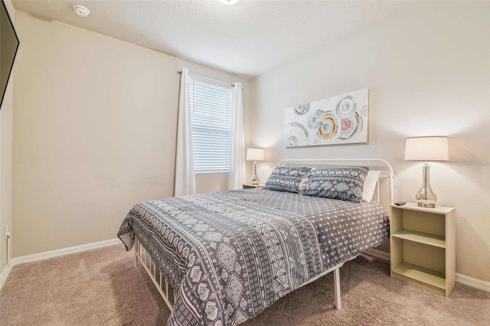 Listing photo id 27 for 3510 Bonsilva Street