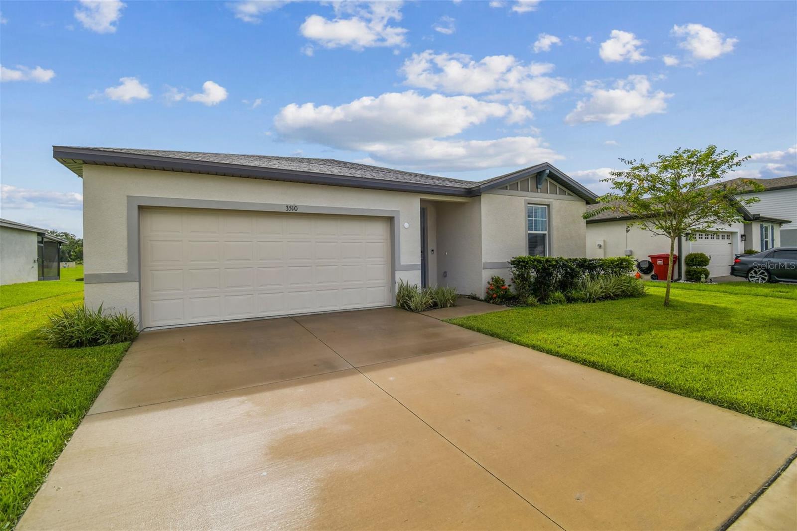 Listing photo id 4 for 3510 Bonsilva Street
